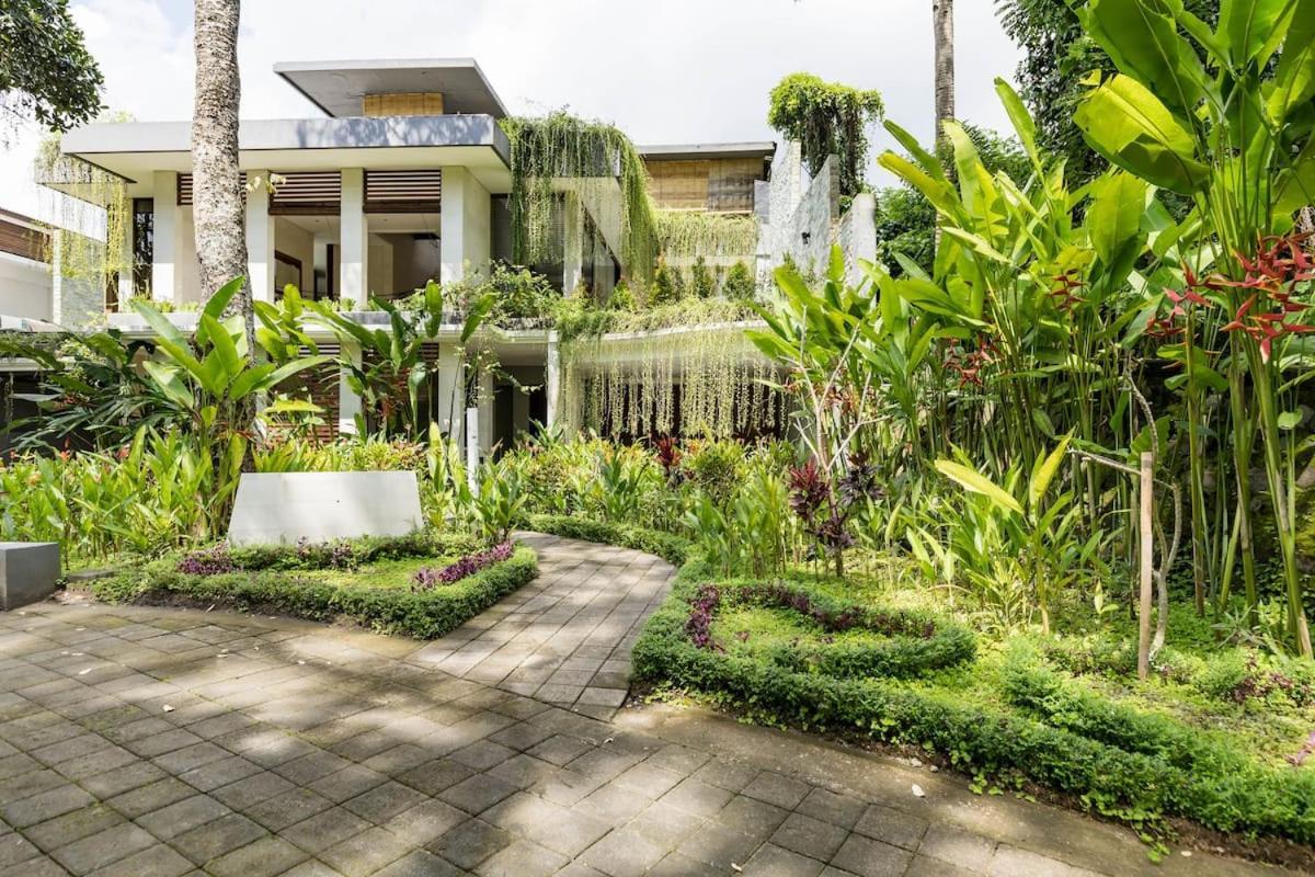 Rama Gaia Villa Ubud Exteriör bild